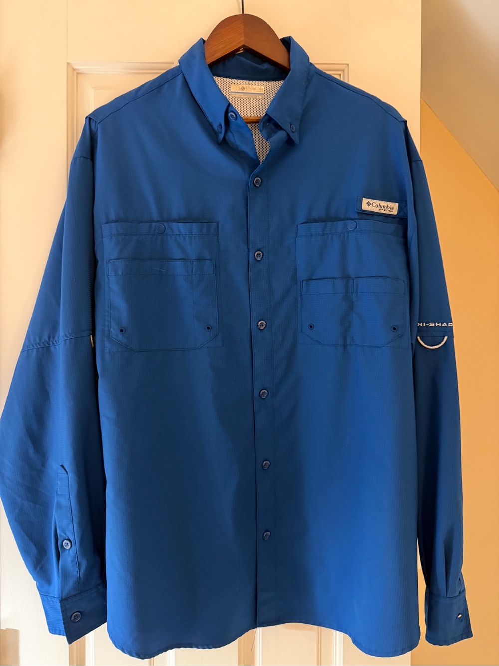 Columbia Men’s Blue Long-Sleeve Fishing/Outdoor Shirt